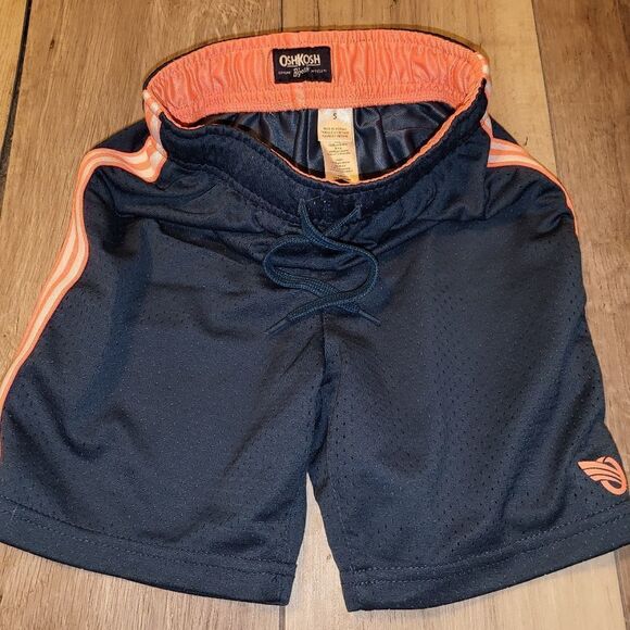 LN Boys Oshkosh I Am Here To Win Tank/Short Set Size 5  - Picture 3 of 3